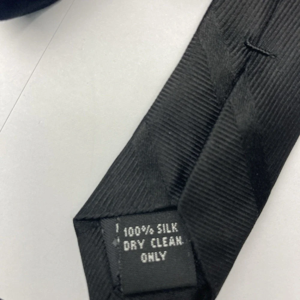 Pierre‎ Cardin Men's Silk Tie Striped Black 100%silk